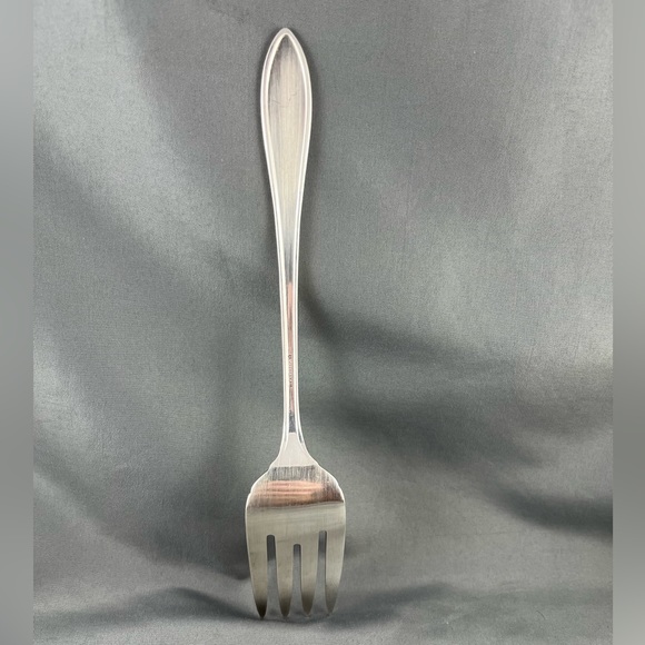 Vintage WM.A. Rogers Meat Fork
Serving Fork - Picture 2 of 3